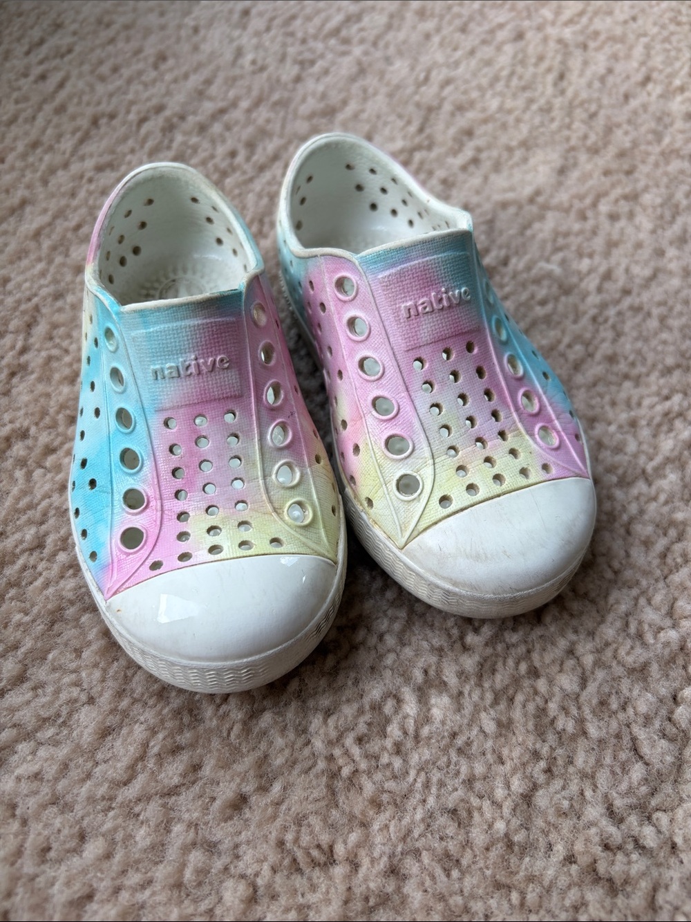 Native Kids Slip-On Sneakers in Pastel Blue, Pink & Yellow